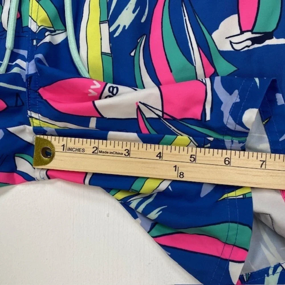 Vineyard Vines Mens Sailboat Chappy Swim Trunks Blue Pink 1M001328 XS